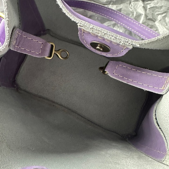 New Portland Leather Butterfly 🦄 Chalk 🦄 - Picture 3 of 6